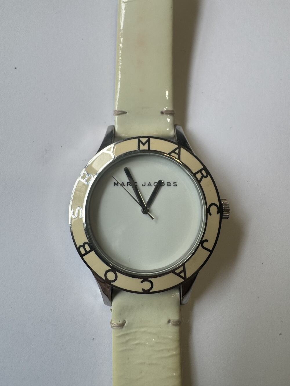 Marc by Marc Jacobs MBM1099 Women's Watch — White Dial, Logo Bezel, 40mm